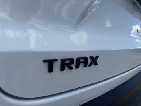 Used 2026 Chevrolet Trax LT w/ Driver Confidence Package FWD image 8