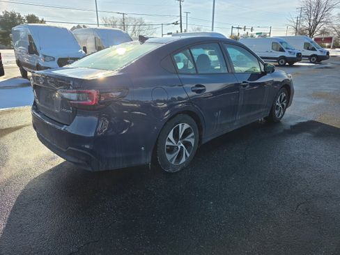 Used 2024 Subaru Legacy Premium image 3