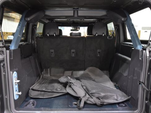 Used 2023 Ford Bronco Everglades image 59