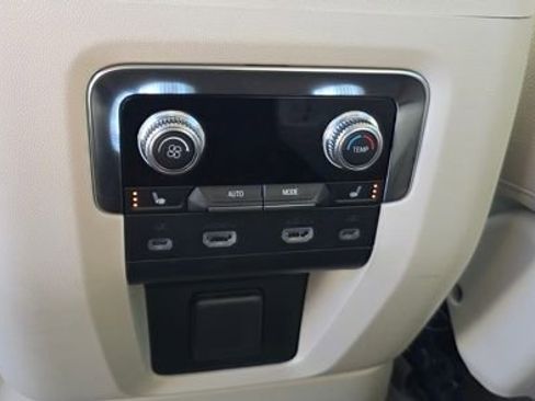Used 2024 GMC Yukon Denali w/ Advanced Technology Package image 14