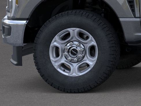 New 2026 Ford F250 XLT w/ XLT Premium Package image 19