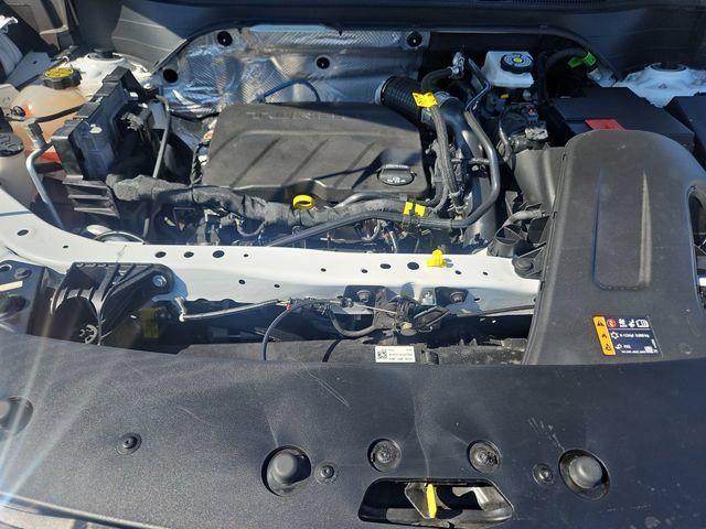 Used 2024 Chevrolet Trax LT w/ Driver Confidence Package FWD image 22