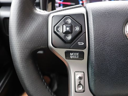 Used 2015 Toyota 4Runner SR5 Premium image 51