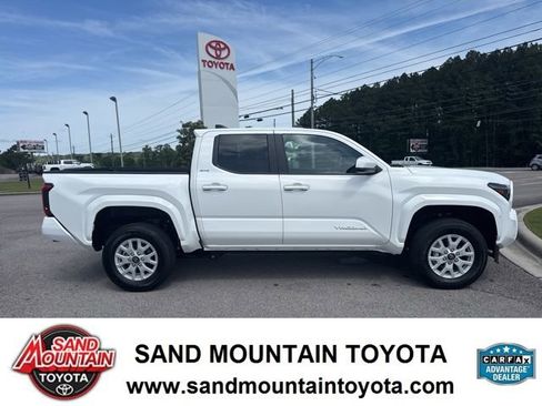 Used 2026 Toyota Tacoma SR5 AWD/4WD image 2
