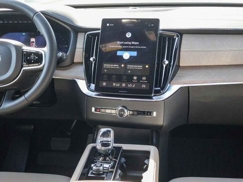 New 2026 Volvo XC90 T8 Plus image 15