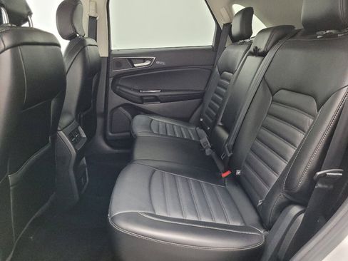 Used 2016 Ford Edge SEL w/ Equipment Group 201A AWD/4WD image 18