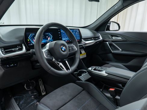 New 2025 BMW X1 xDrive28i w/ M Sport Package image 12