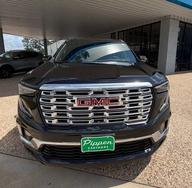 New 2026 GMC Acadia Denali w/ Super Cruise Package FWD image 3