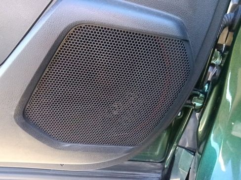 Used 2023 Toyota Highlander Limited image 13