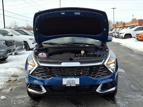 Used 2025 Kia Sportage SX image 34