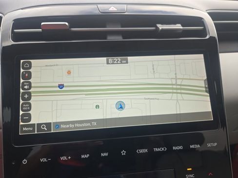 Used 2024 Hyundai Tucson Limited image 13