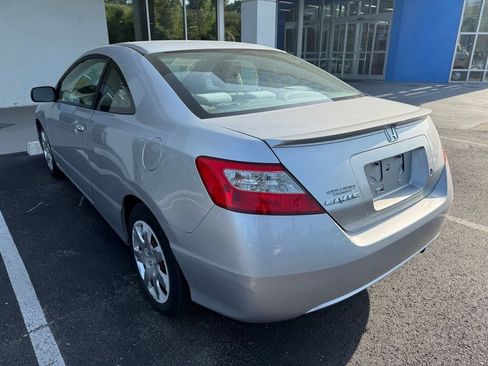 Used 2010 Honda Civic LX image 4