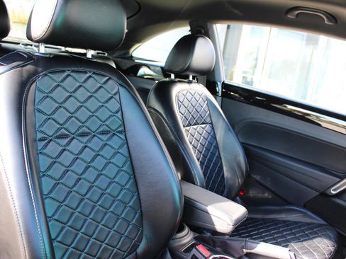 Used 2019 Volkswagen Beetle 2.0T Final Edition SEL image 16