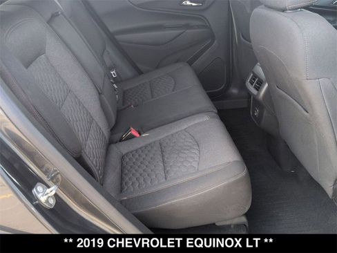 Used 2019 Chevrolet Equinox LT w/ Driver Convenience Package image 25
