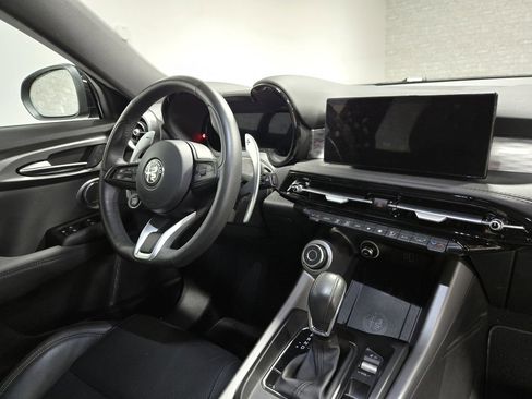 Used 2024 Alfa Romeo Tonale Veloce image 58