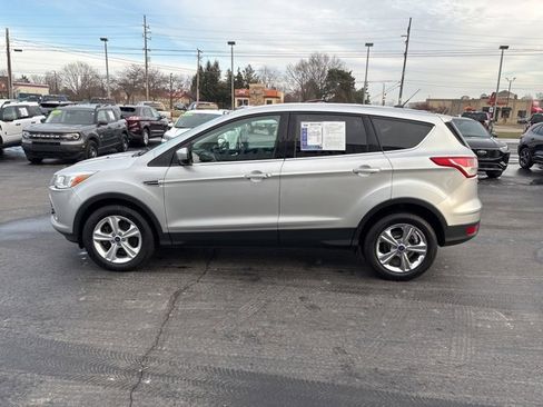 Used 2016 Ford Escape SE image 15