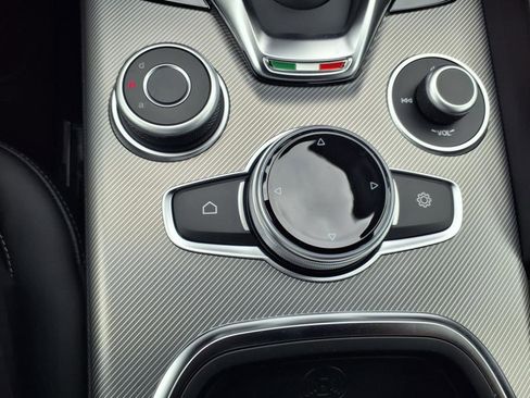 New 2025 Alfa Romeo Giulia w/ Driving Assist Package RWD image 10