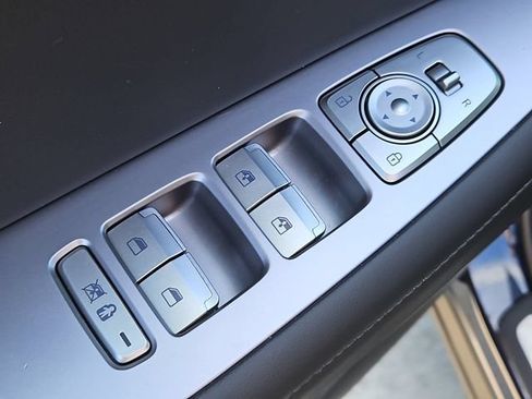 Used 2024 Hyundai Palisade Limited FWD image 25