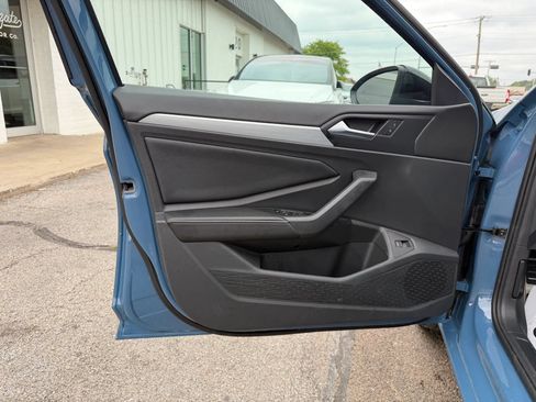 Used 2026 Volkswagen Jetta Sport FWD image 22