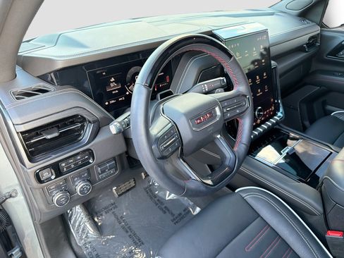 Used 2025 GMC Yukon AT4 Ultimate image 27