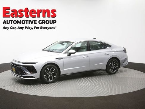 Used 2025 Hyundai Sonata SEL FWD image 57