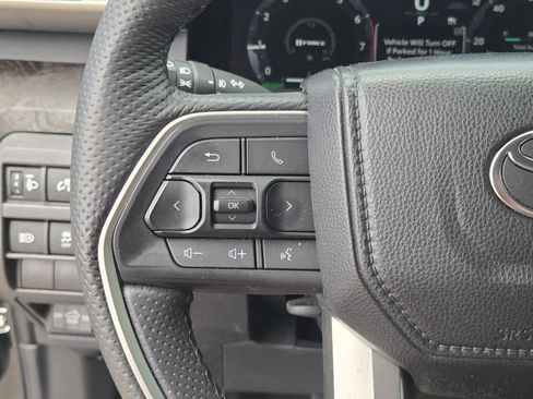 Used 2024 Toyota Tacoma Limited AWD/4WD image 22