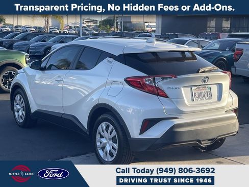 Used 2019 Toyota C-HR LE FWD image 5