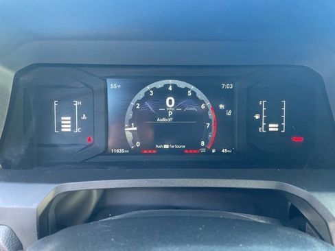 Used 2024 Toyota Tacoma SR image 6