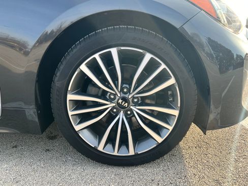 Used 2019 Kia Stinger RWD image 14