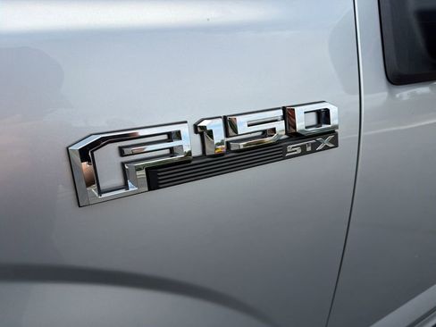 Used 2018 Ford F150 XL w/ Equipment Group 101A Mid AWD/4WD image 12