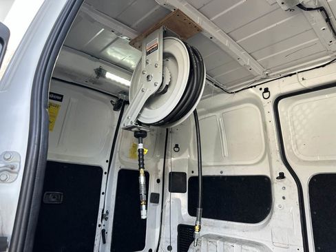 Used 2020 Nissan NV200 S image 31