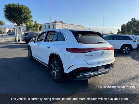 Used 2023 Mercedes-Benz EQS 580 4MATIC SUV image 3