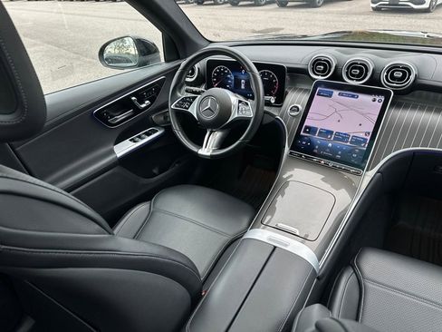 Used 2023 Mercedes-Benz GLC 300 image 34
