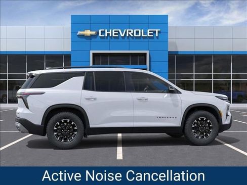 New 2026 Chevrolet Traverse Z71 w/ Enhanced Driving Package image 5