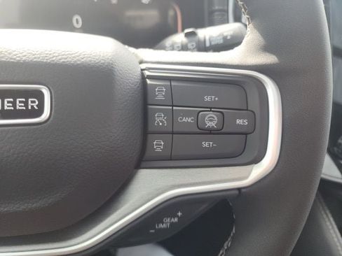 New 2026 Jeep Grand Wagoneer 4WD image 14