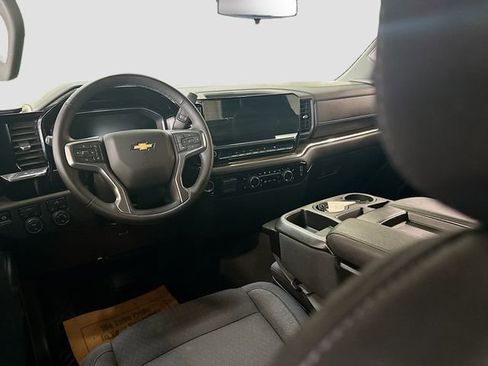 Used 2025 Chevrolet Silverado 1500 LT image 23