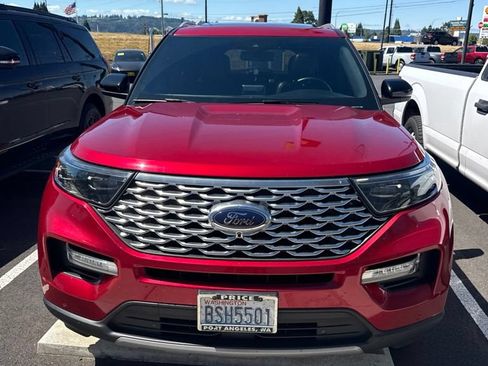 Used 2020 Ford Explorer Platinum w/ Premium Technology Package AWD/4WD image 2