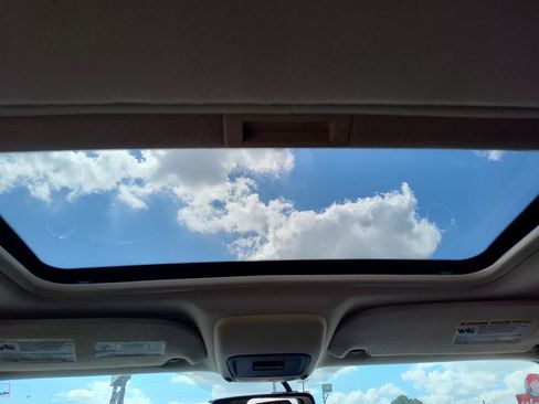 Used 2010 Ford Explorer Sport Trac Limited image 19