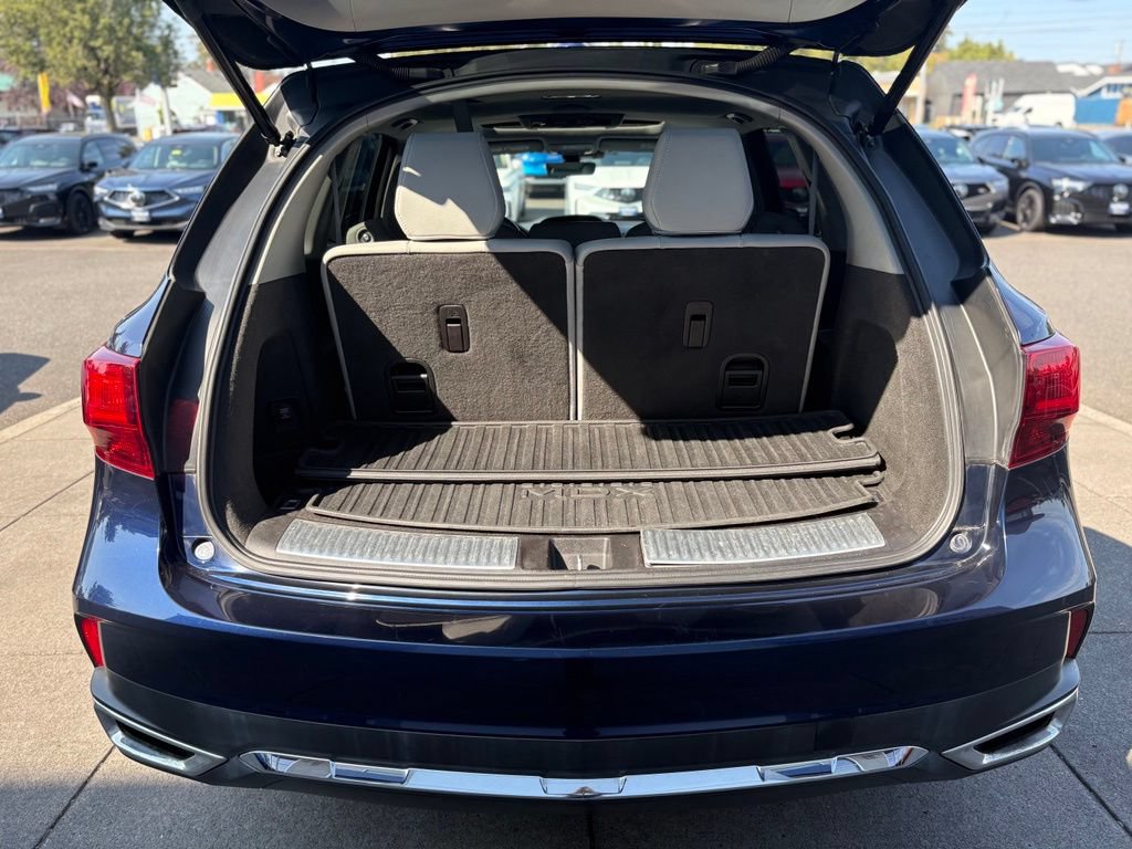 Used 2017 Acura MDX w/ Tech & Entertainment Pkg AWD/4WD image 30