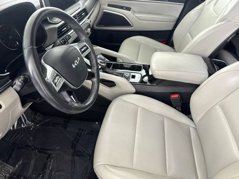 Used 2022 Kia Telluride S AWD/4WD image 25
