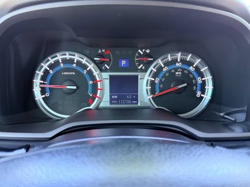 Used 2015 Toyota 4Runner SR5 Premium AWD/4WD image 34