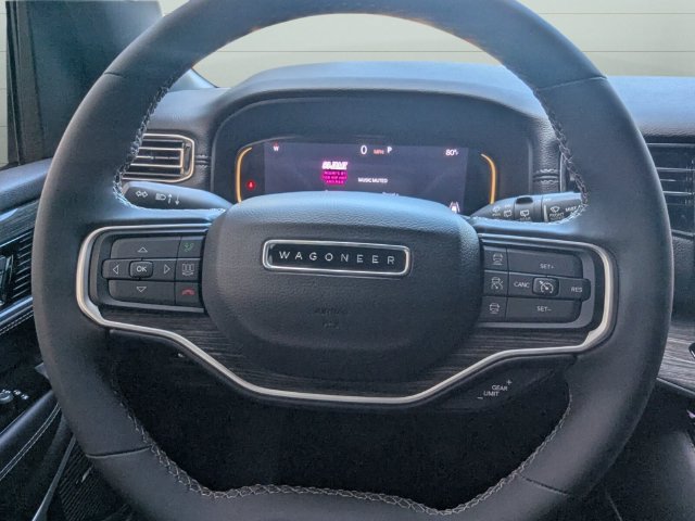 Used 2022 Jeep Wagoneer Series III AWD/4WD image 17