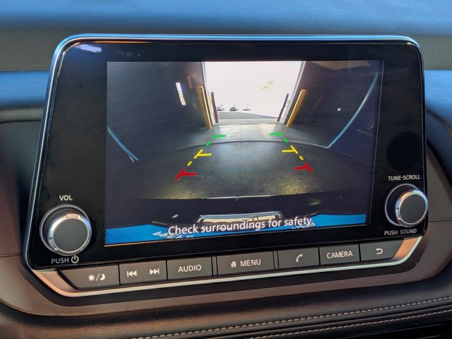 Used 2024 Nissan Rogue SV FWD image 29