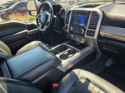 Used 2020 Ford F350 Platinum w/ FX4 Off-Road Package AWD/4WD image 18