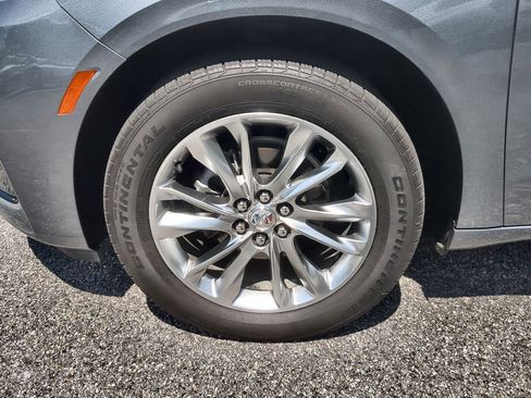 Used 2024 Buick Enclave Avenir FWD image 34