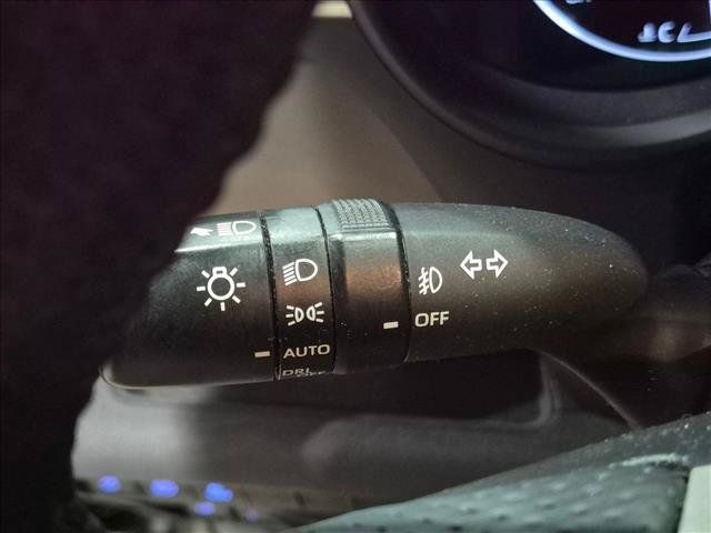 Used 2022 Toyota Sienna Limited FWD image 17