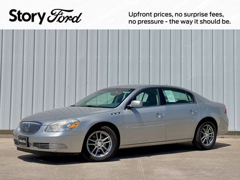 Used 2007 Buick Lucerne CXL w/ Luxury Package FWD image 1