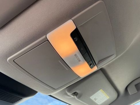 Used 2023 Nissan Sentra SV image 25