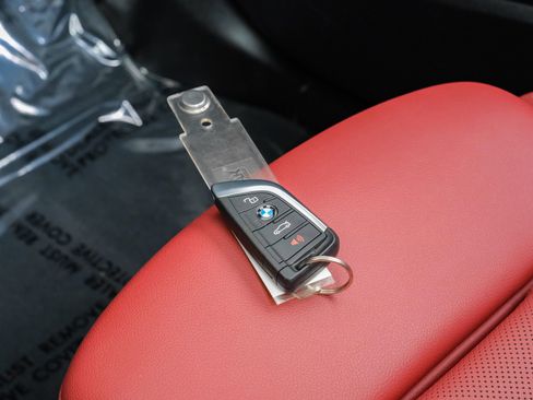 Used 2024 BMW X3 sDrive30i w/ Premium Package RWD image 70
