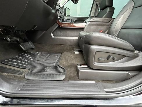 Used 2018 GMC Sierra 1500 SLT AWD/4WD image 27